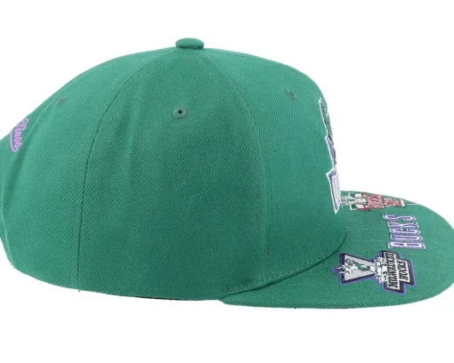 Milwaukee Bucks Front Face Green Snapback - Mitchell & Ness