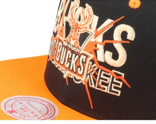 Milwaukee Bucks Shattered Black/Orange Snapback - Mitchell & Ness