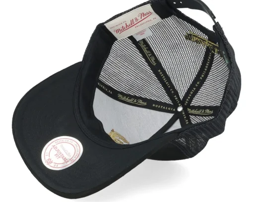 Milwaukee Bucks Suede Black Trucker - Mitchell & Ness