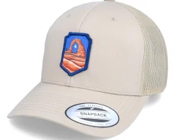 Moonlight Arc Patch Beige Trucker - Wild Spirit
