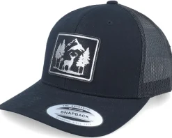 Mountain Deer Scenery Retro Black Trucker - Wild Spirit