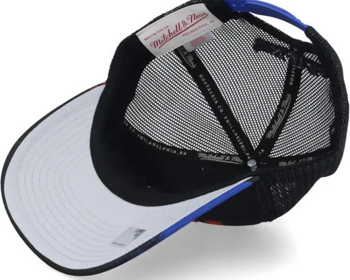 New York Knicks Hyper Black Trucker - Mitchell & Ness