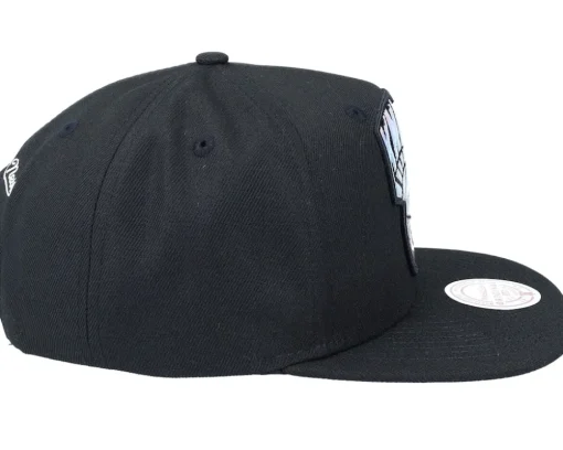 New York Knicks Iridescent Xl Logo Hwc Black Snapback - Mitchell & Ness