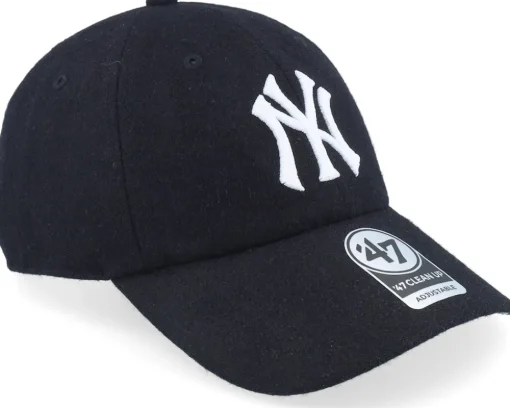 New York Yankees Matte Finish Clean Up Black Dad Cap - 47 Brand