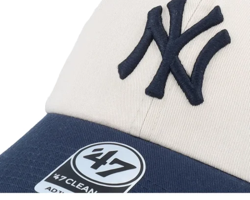 New York Yankees MLB Stand 47 Clean Up Bone/Navy Dad Cap - 47 Brand
