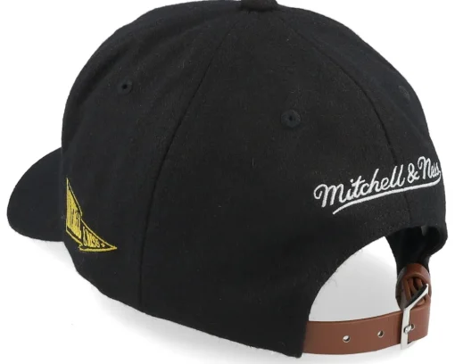 Pennant Black Strap Adjustable - Mitchell & Ness
