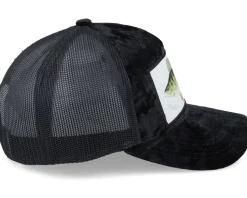 Perch Fishing Velvet Black Trucker - Skillfish