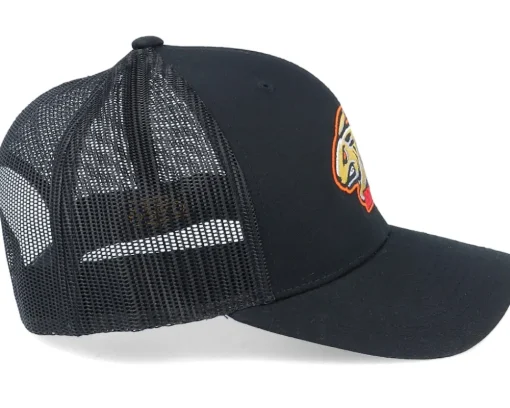 Rabbit Black Trucker - Iconic