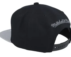 San Antonio Spurs Team 2 Tone 2.0 Black/Grey Snapback - Mitchell & Ness