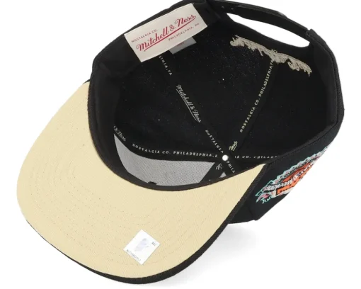 San Antonio Spurs With Love Black Snapback - Mitchell & Ness