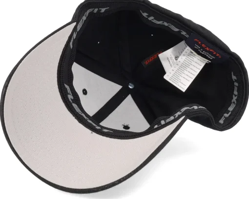 Shield Peak Black Flexfit - Wild Spirit