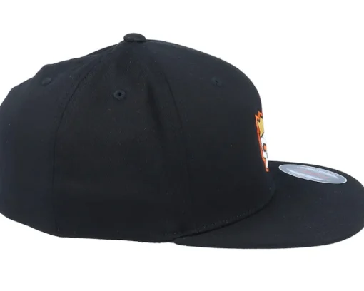 Skull Crown Flat Brim Black Fitted - Iconic