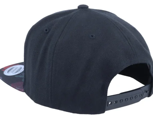 Skulls And Roses Black/Rose Red Snapback - Iconic