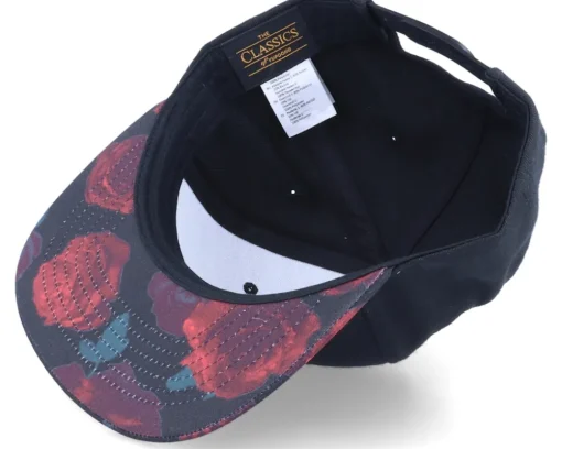 Skulls And Roses Black/Rose Red Snapback - Iconic