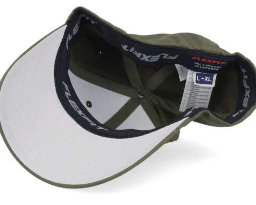 Small Box Mountain Patch Olive Flexfit - Wild Spirit