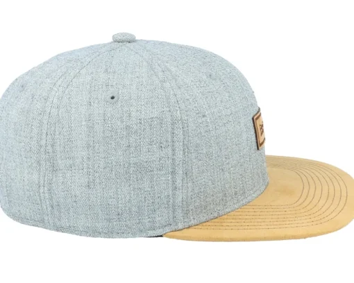 Small Hatsie The Red Panda Patch Grey/Suede Snapback - Wild Spirit