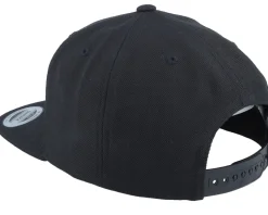 Small Mountain Red/Black Snapback - Wild Spirit
