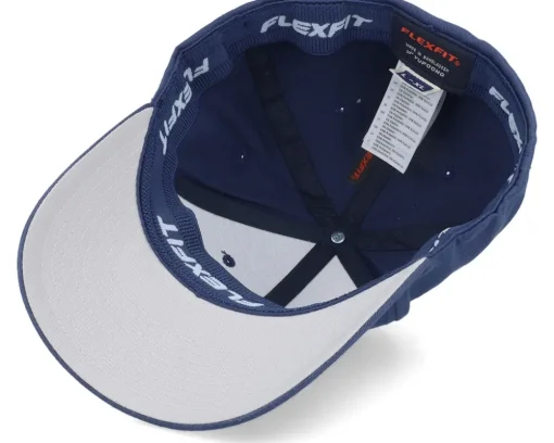 Small Mountain White/Navy Flexfit - Wild Spirit