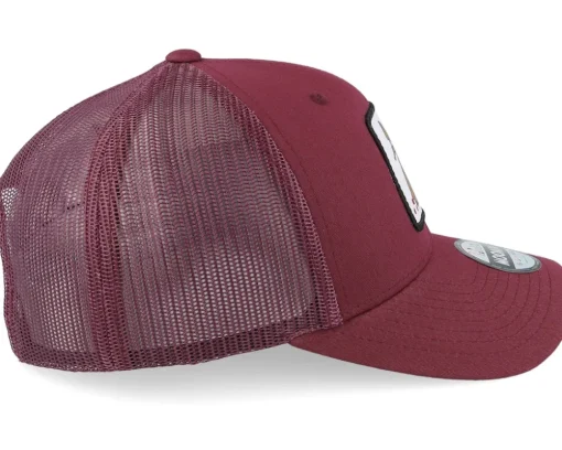 Sniff Berries Maroon Trucker - Moomin