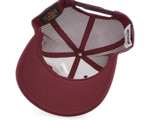 Sniff Berries Maroon Trucker - Moomin
