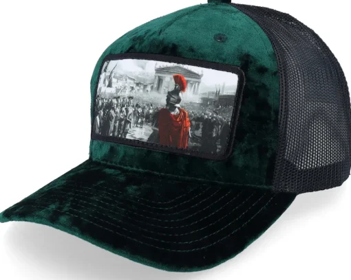 Spartan King Velvet White/Black A-Frame Trucker - Calza Pennello