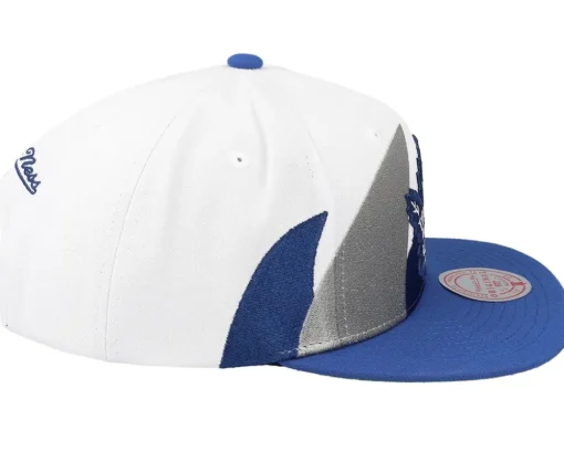 Toronto Maple Leafs Vintage Sharktooth White/Blue Snapback - Mitchell & Ness