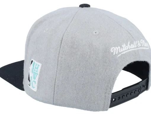 Vancouver Grizzlies Melt Stitch Wool Grey/Black Snapback - Mitchell & Ness